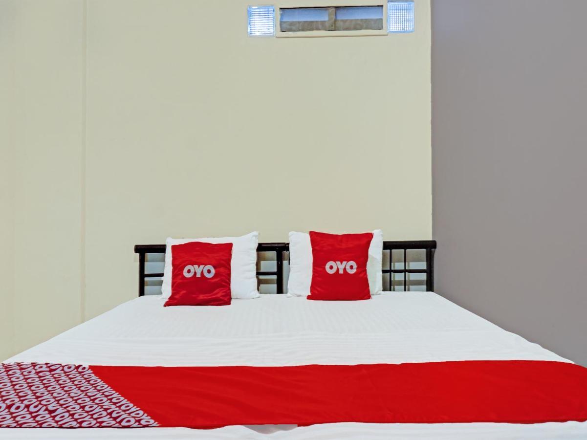 Oyo 91658 Luci'S House Hotel Yakarta Exterior foto